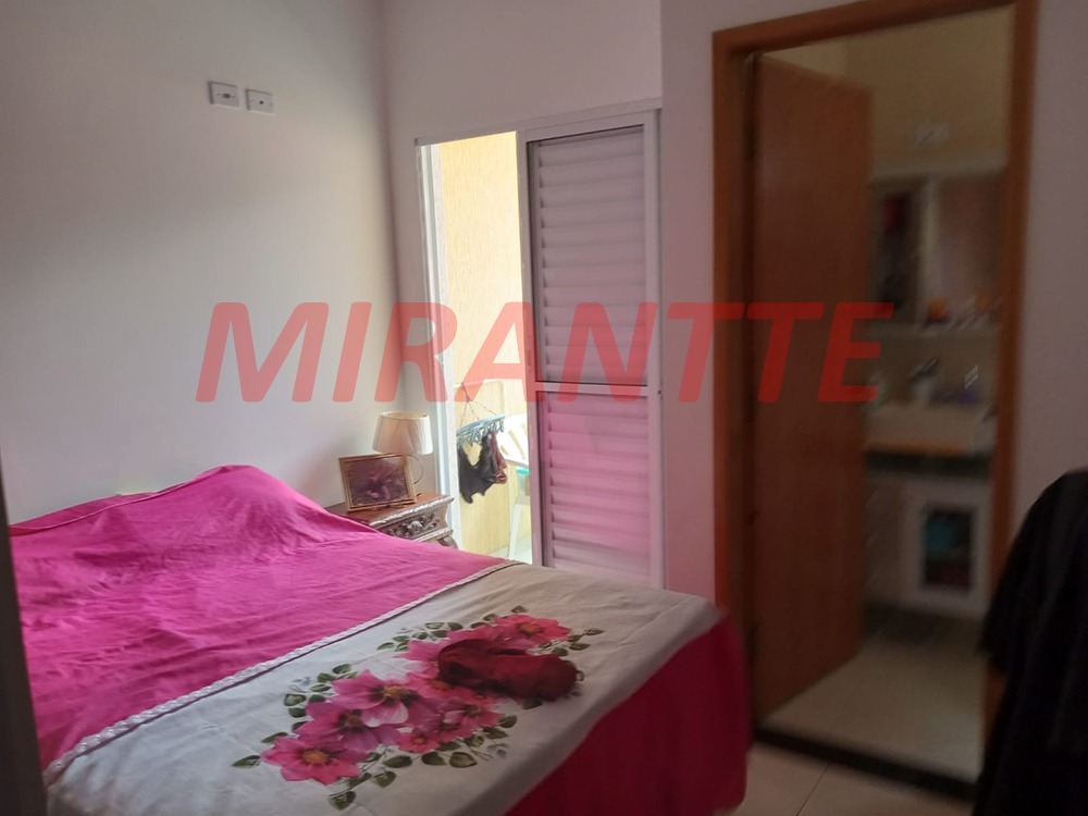 Cond. fechado de 65m² com 2 quartos em Vila Aurora