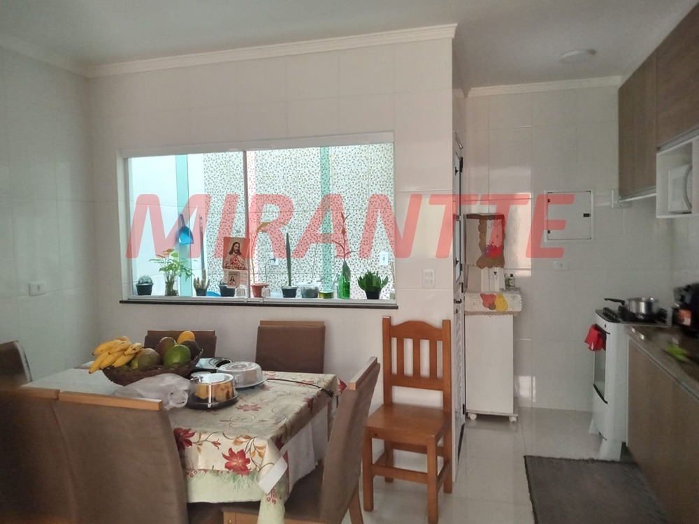 Cond. fechado de 65m² com 2 quartos em Vila Aurora