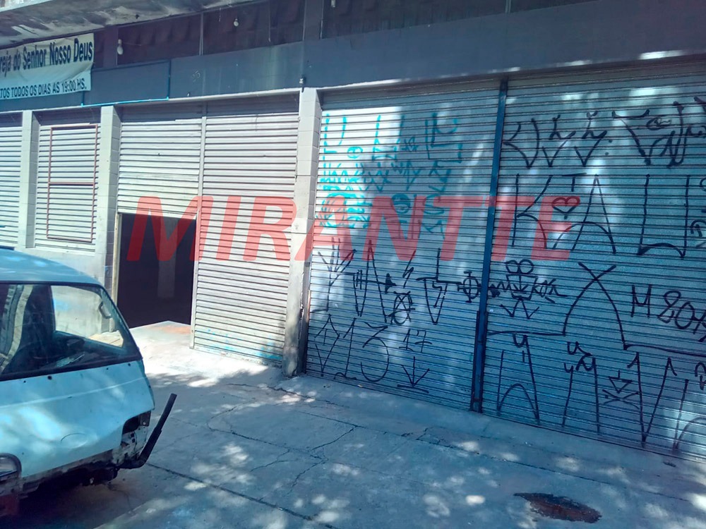 Comercial de 2200m² em Jardim Peri