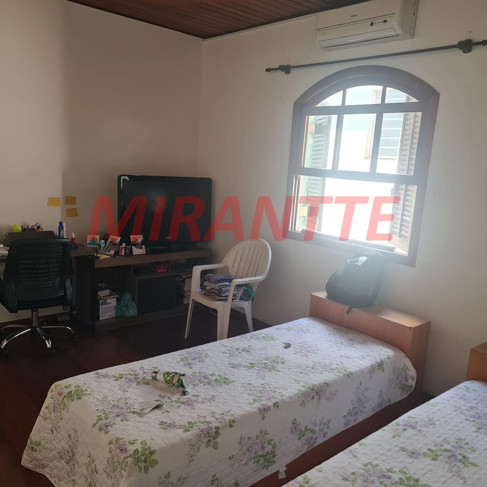 Sobrado de 136m² com 2 quartos em Vila Aurora