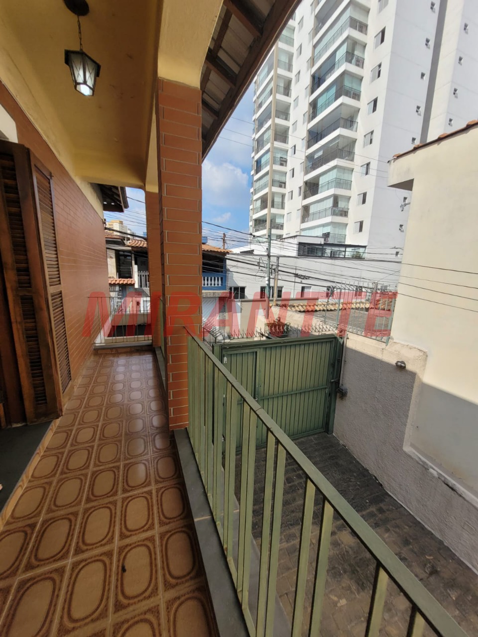 Sobrado de 305m² com 5 quartos em Santa Teresinha