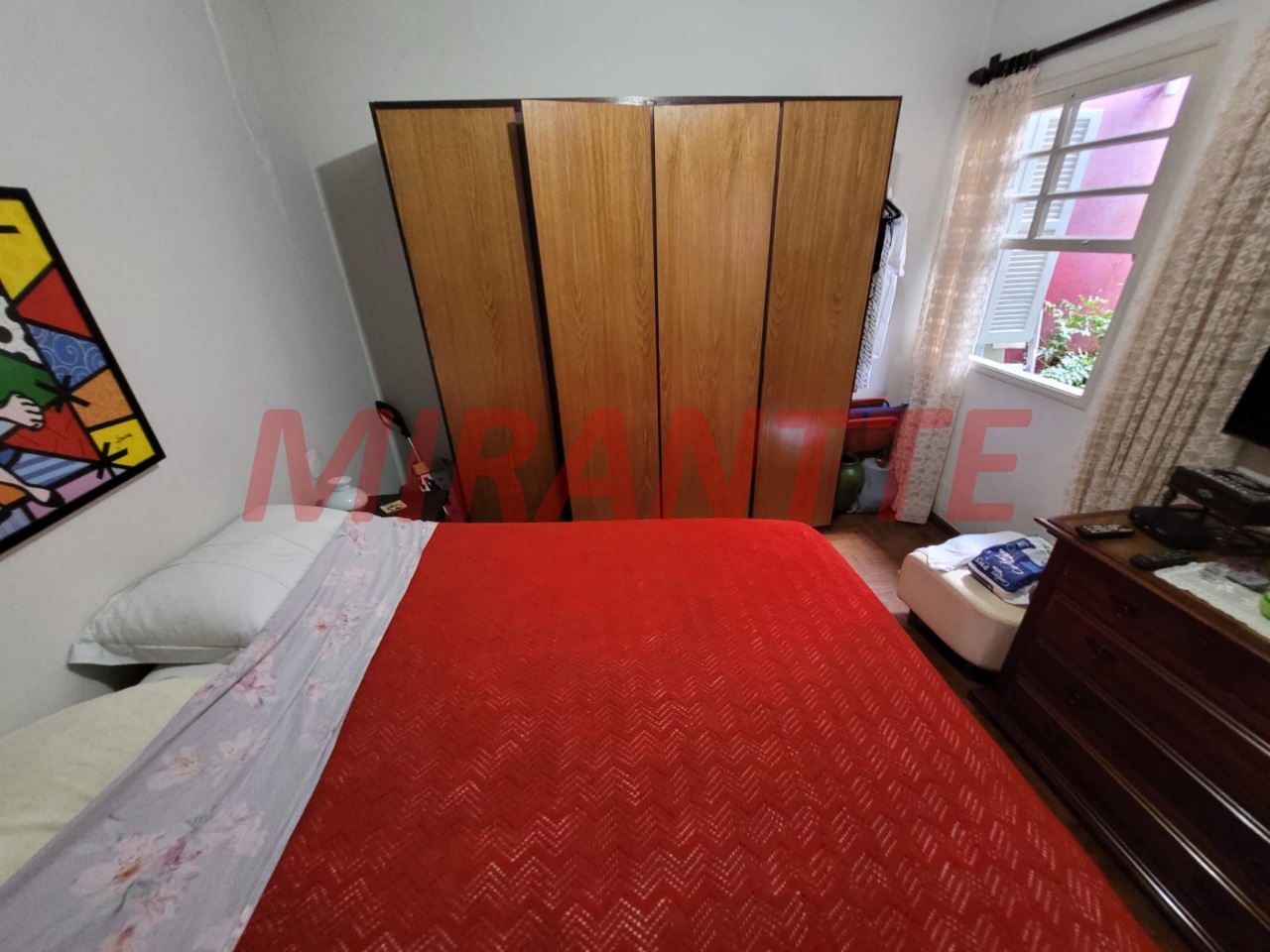 Sobrado de 305m² com 5 quartos em Santa Teresinha
