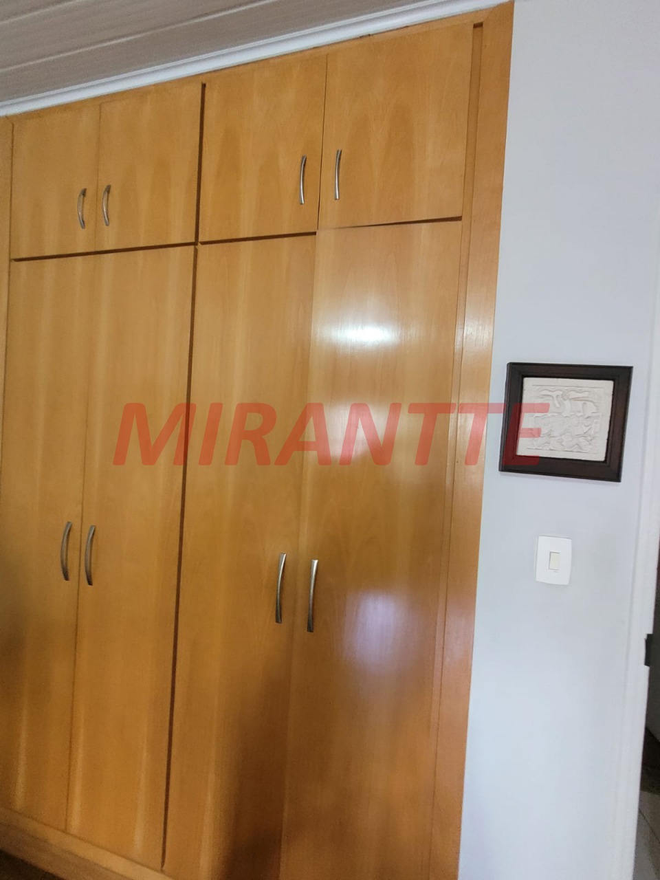 Sobrado de 305m² com 5 quartos em Santa Teresinha