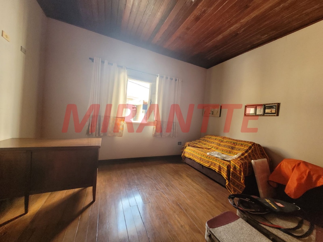 Sobrado de 305m² com 5 quartos em Santa Teresinha