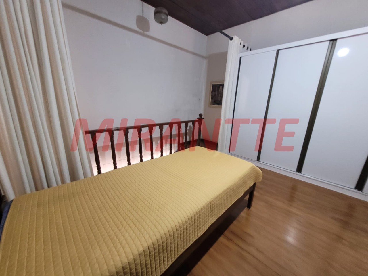 Sobrado de 305m² com 5 quartos em Santa Teresinha