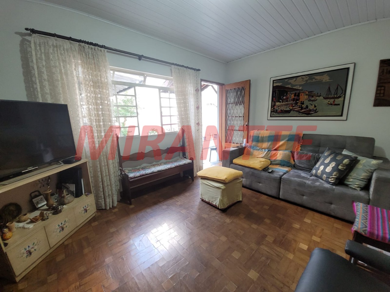 Sobrado de 305m² com 5 quartos em Santa Teresinha