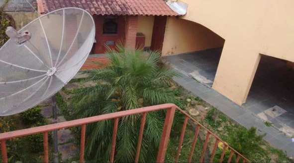 Sobrado de 380m² com 4 quartos em Jardim Marilú