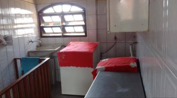 Sobrado de 380m² com 4 quartos em Jardim Marilú