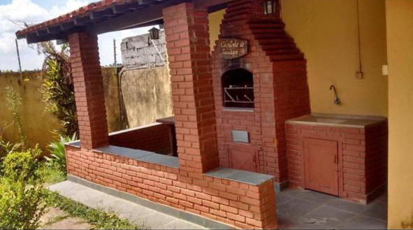 Sobrado de 380m² com 4 quartos em Jardim Marilú