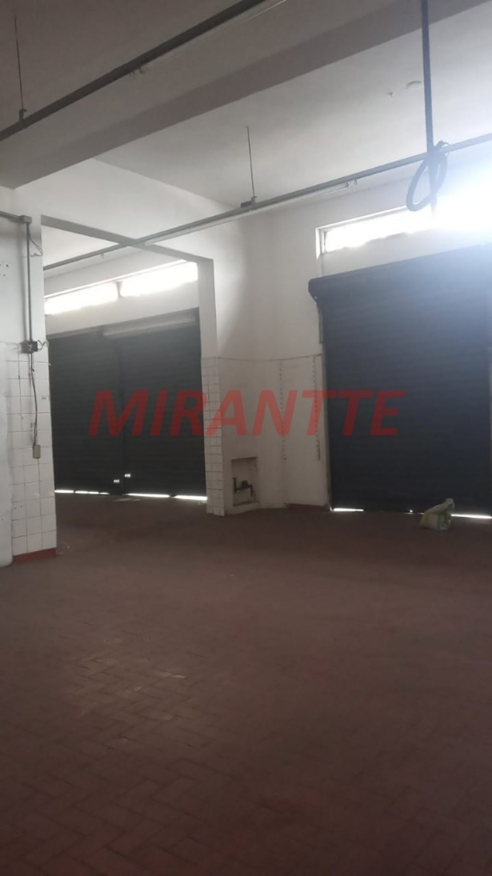 Comercial de 180m² em Vila Gustavo