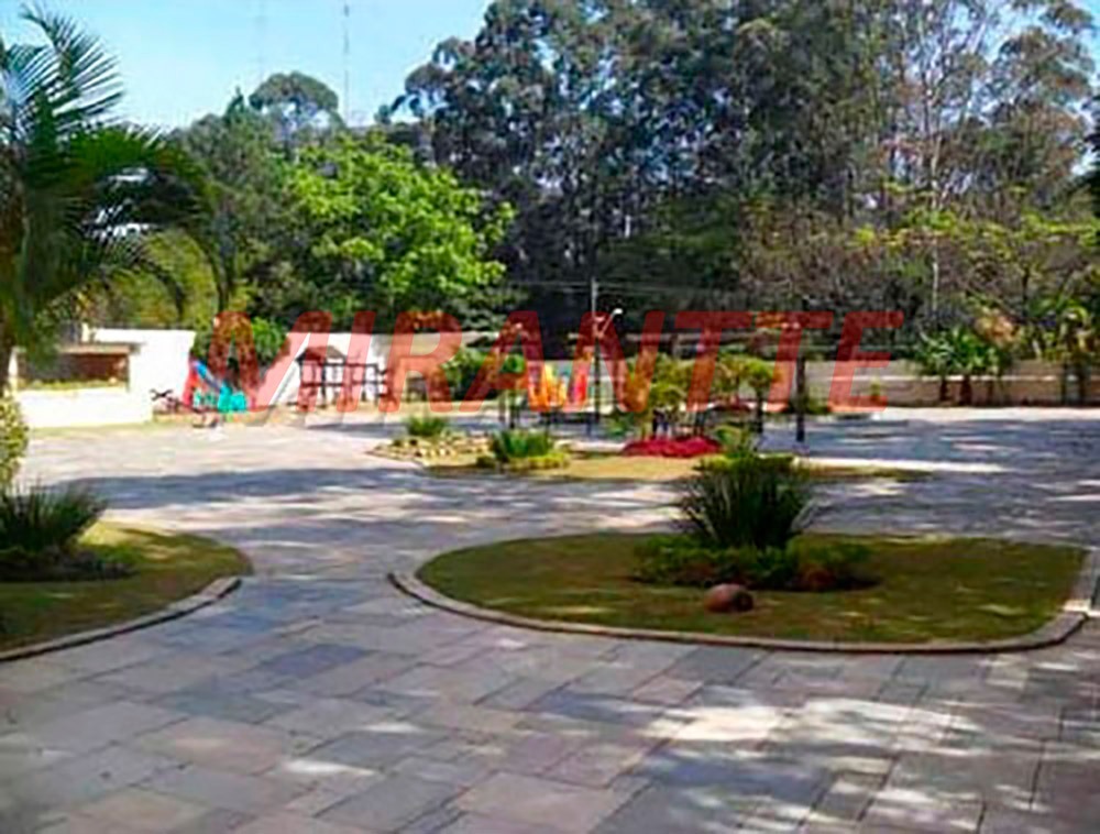 Apartamento de 92m² com 3 quartos em Barro Branco (Zona Norte)