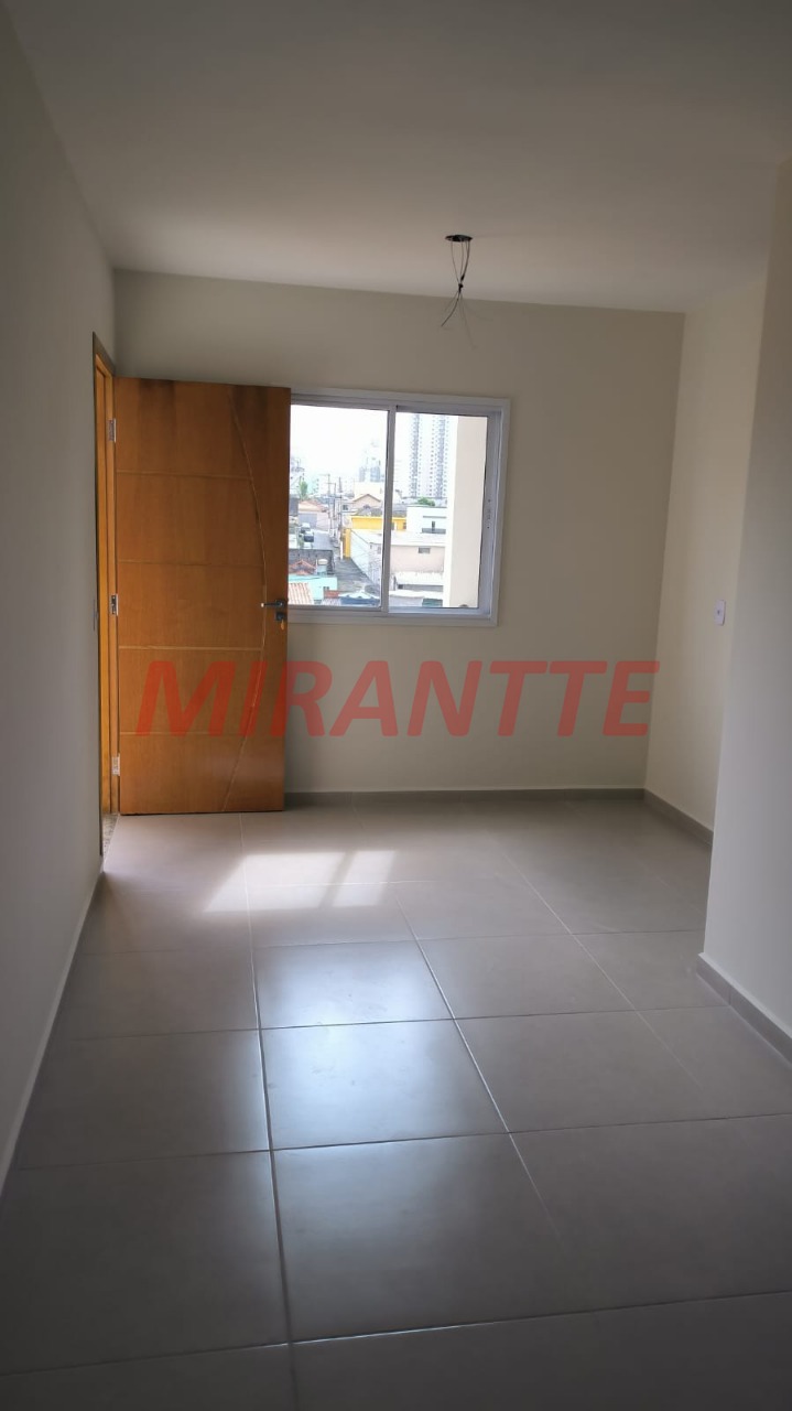 Cond. fechado de 47m² com 2 quartos em Vila Dom Pedro II