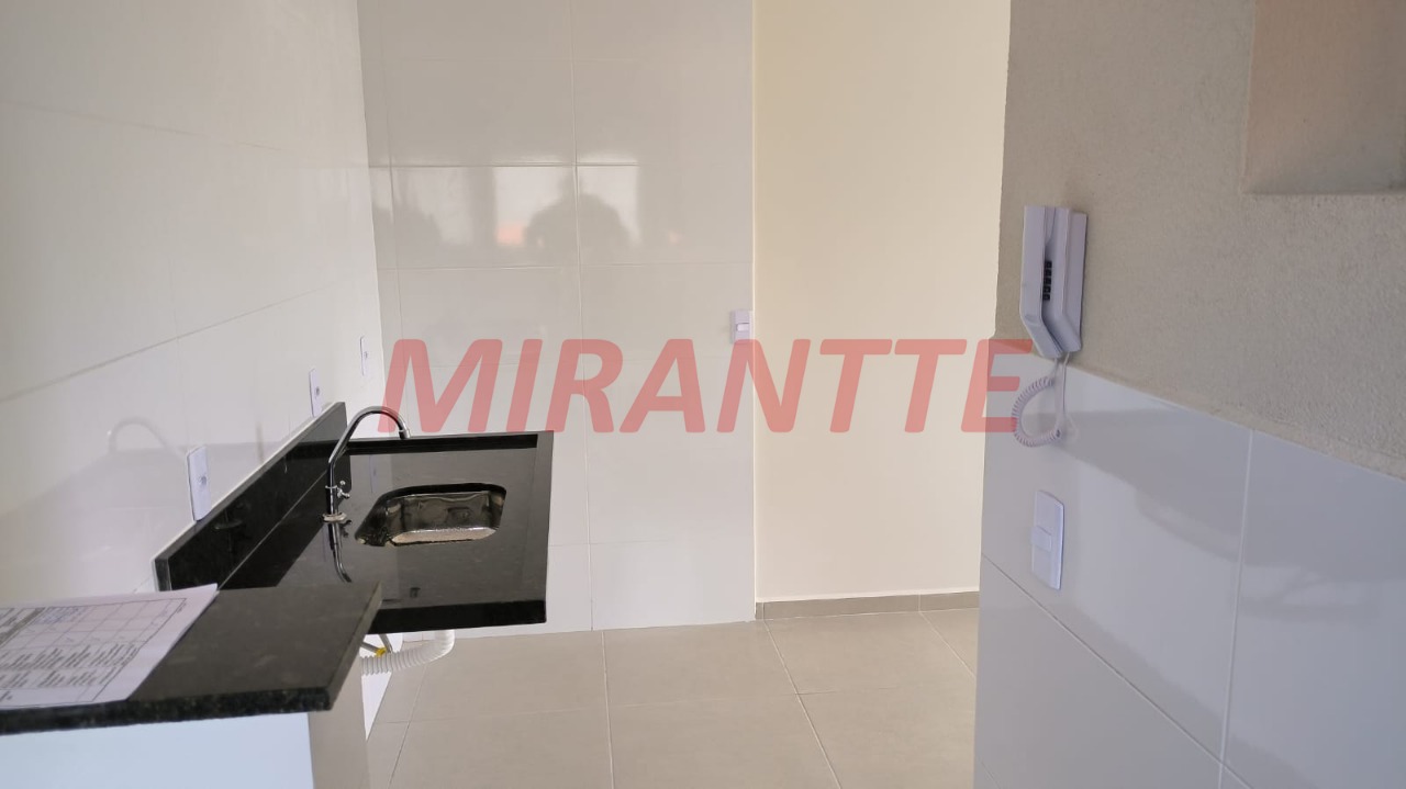 Cond. fechado de 47m² com 2 quartos em Vila Dom Pedro II