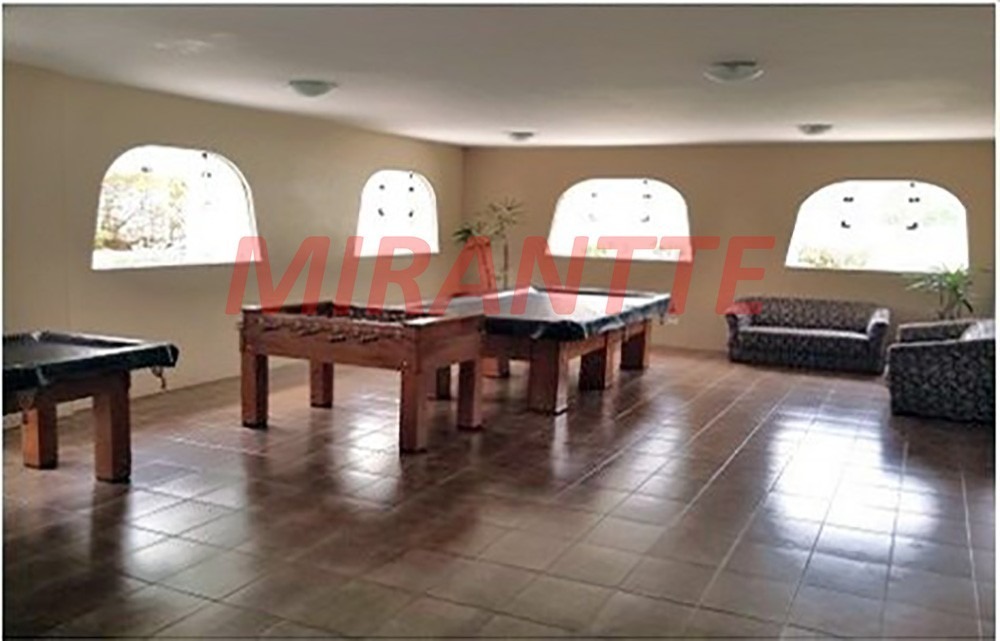 Apartamento de 77m² com 3 quartos em Santana