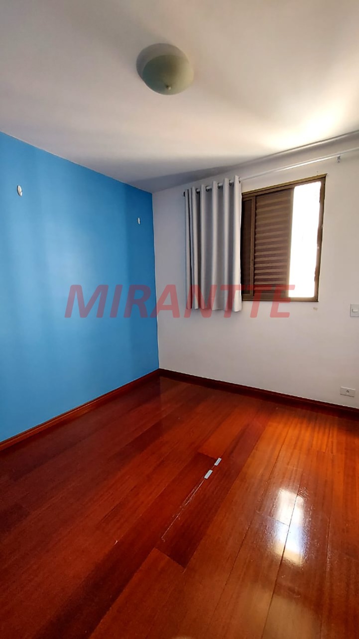 Apartamento de 77m² com 3 quartos em Santana