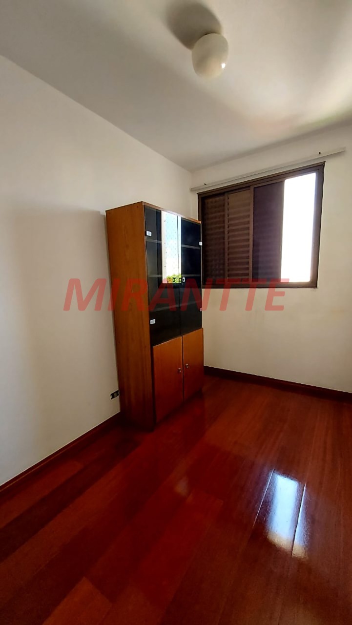 Apartamento de 77m² com 3 quartos em Santana