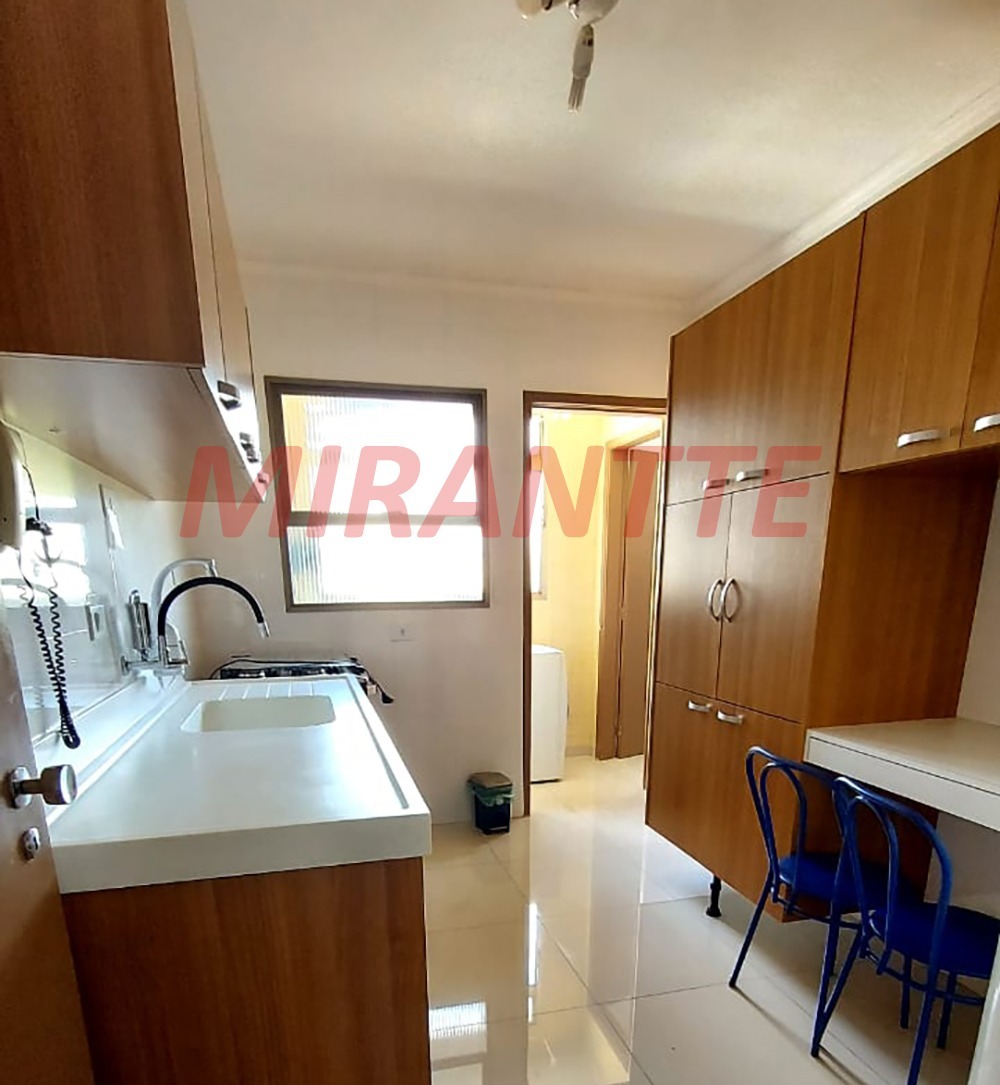 Apartamento de 77m² com 3 quartos em Santana