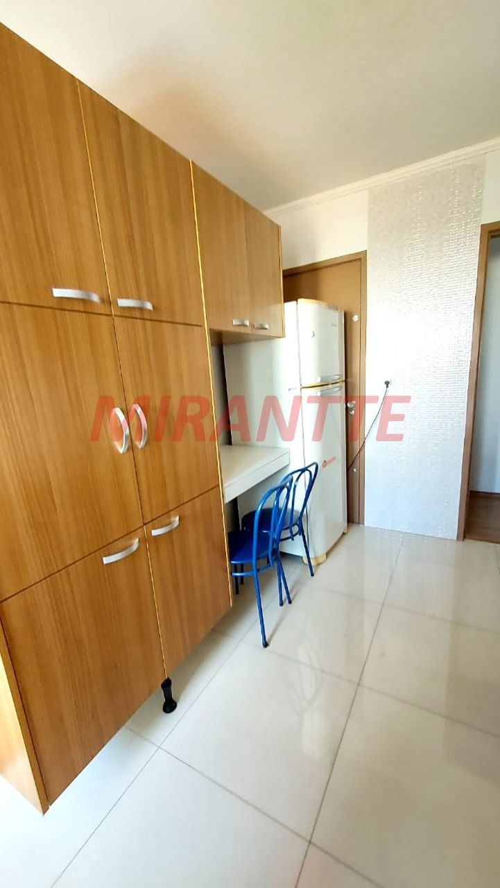 Apartamento de 77m² com 3 quartos em Santana