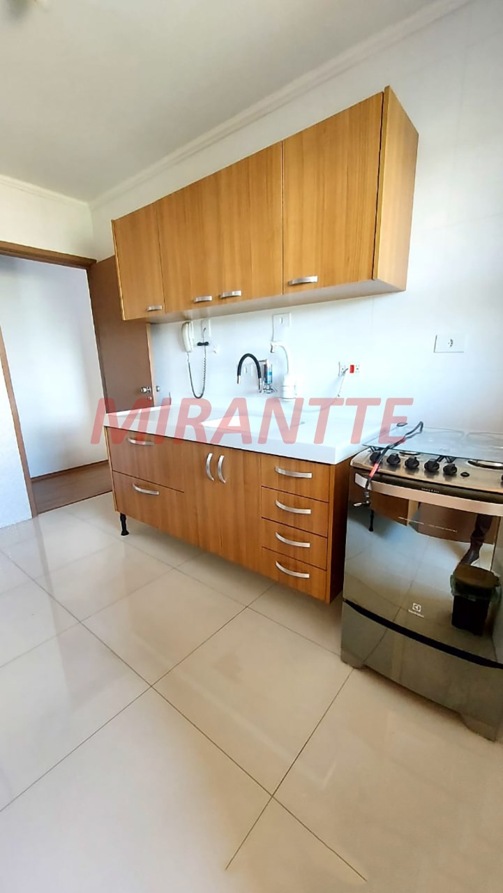 Apartamento de 77m² com 3 quartos em Santana