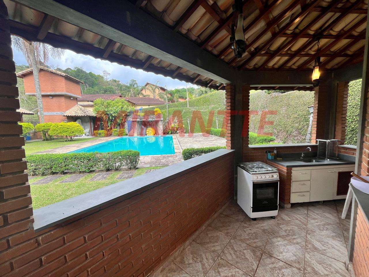 Casa terrea de 272m² com 3 quartos em Serra da Cantareira