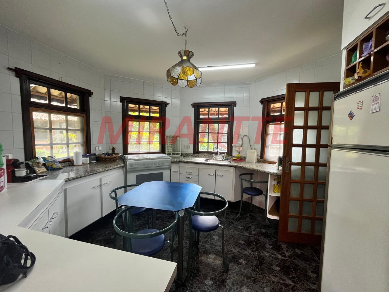 Casa terrea de 272m² com 3 quartos em Serra da Cantareira