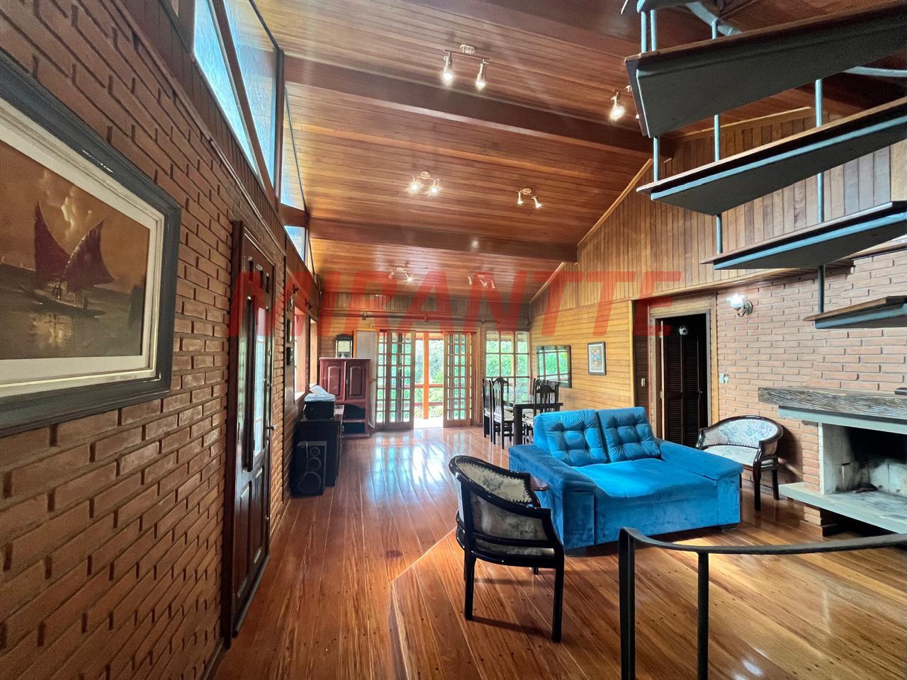 Casa terrea de 272m² com 3 quartos em Serra da Cantareira