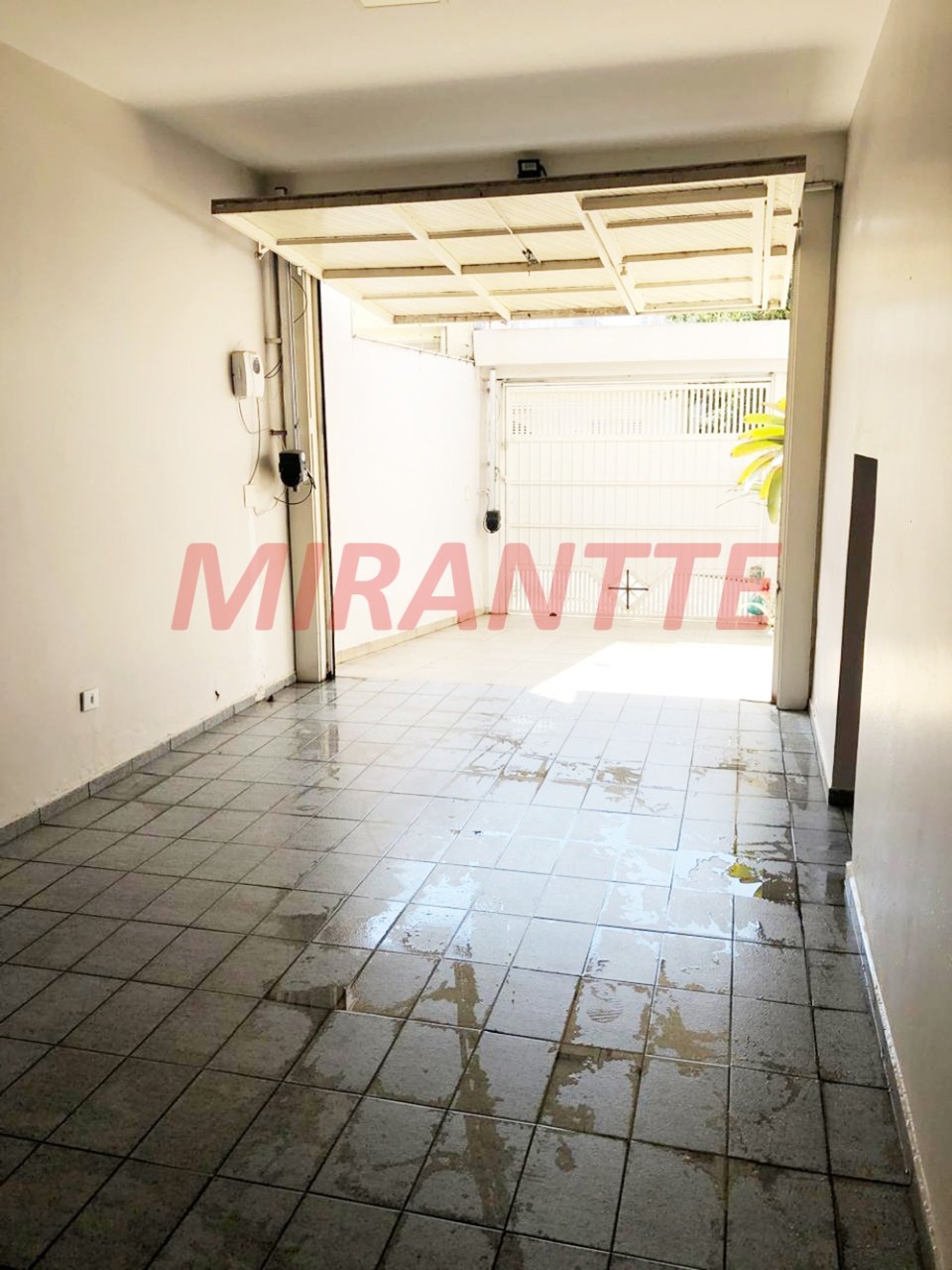Sobrado de 221m² com 3 quartos em Santana