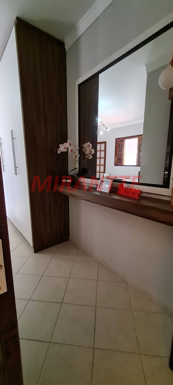 Sobrado de 192m² com 3 quartos em Jardim Vila Galvão