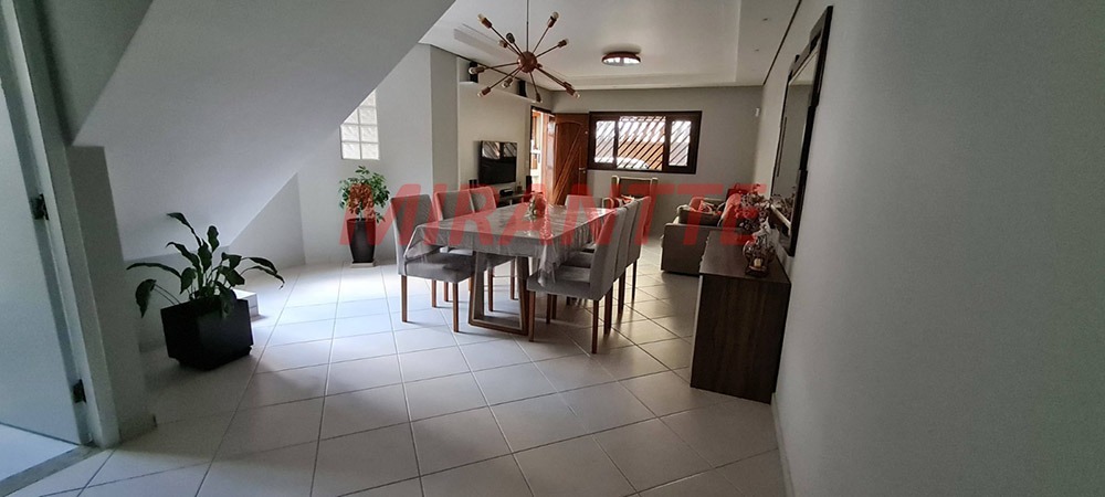 Sobrado de 192m² com 3 quartos em Jardim Vila Galvão