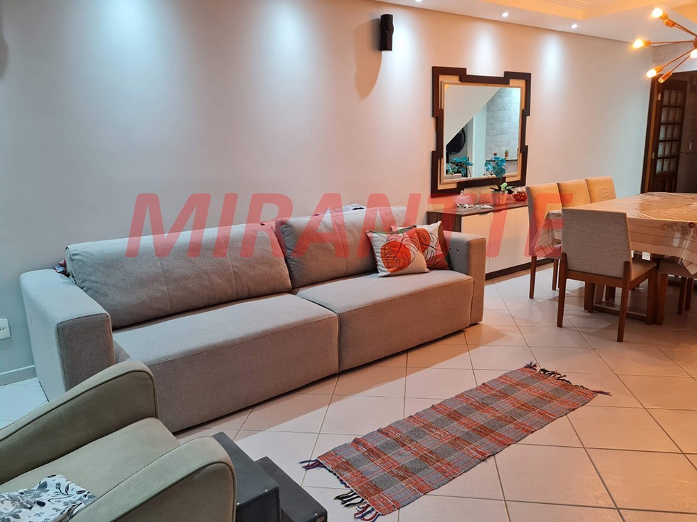 Sobrado de 192m² com 3 quartos em Jardim Vila Galvão