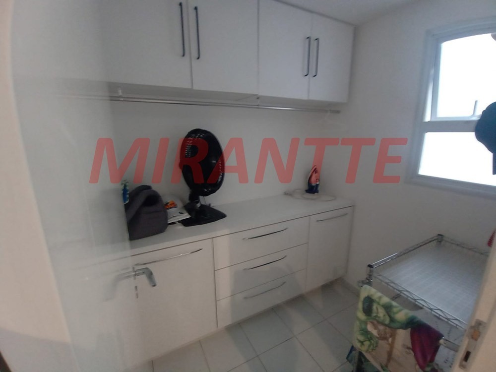 Cond. fechado de 300m² com 4 quartos em Tremembe