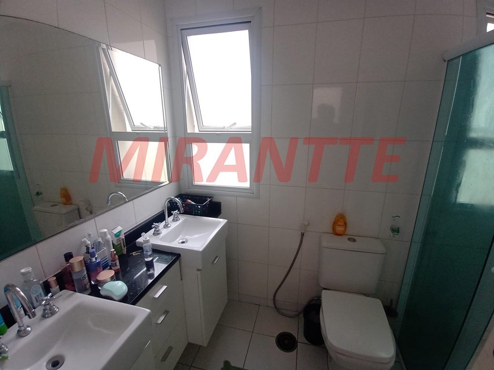 Cond. fechado de 300m² com 4 quartos em Tremembe