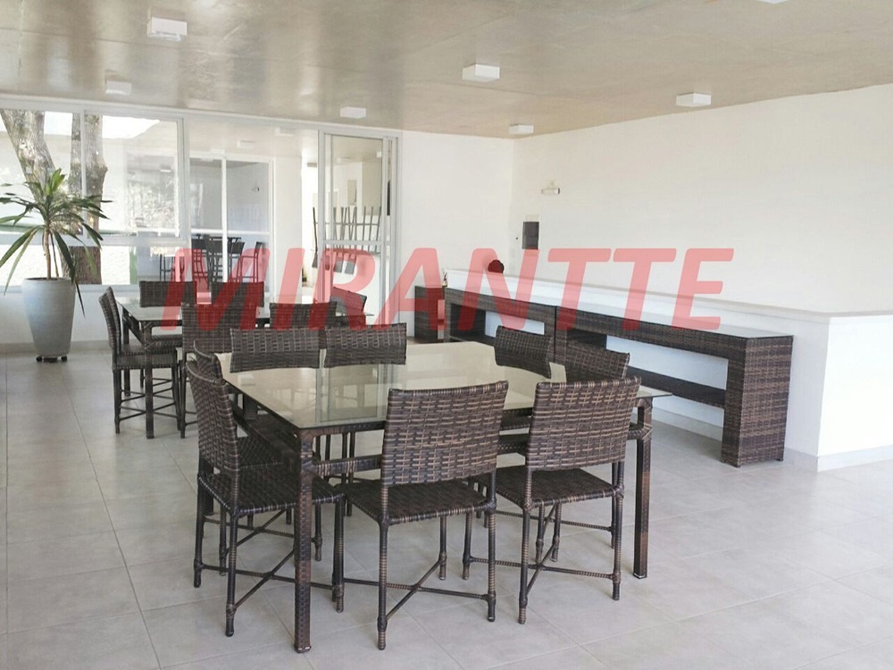 Cond. fechado de 300m² com 4 quartos em Tremembe
