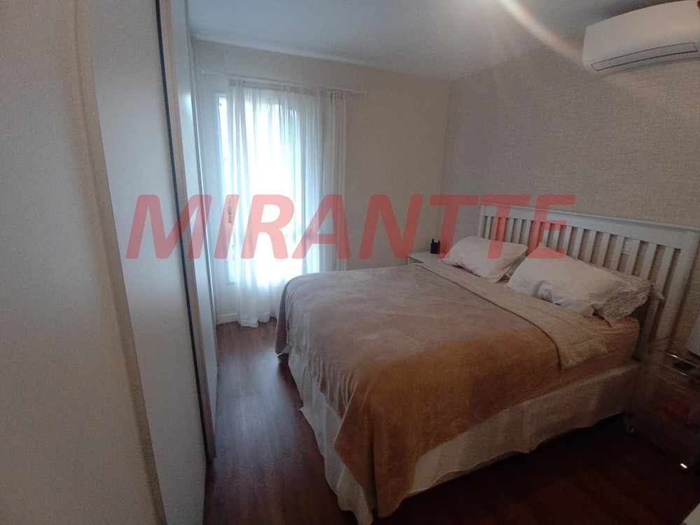 Cond. fechado de 300m² com 4 quartos em Tremembe