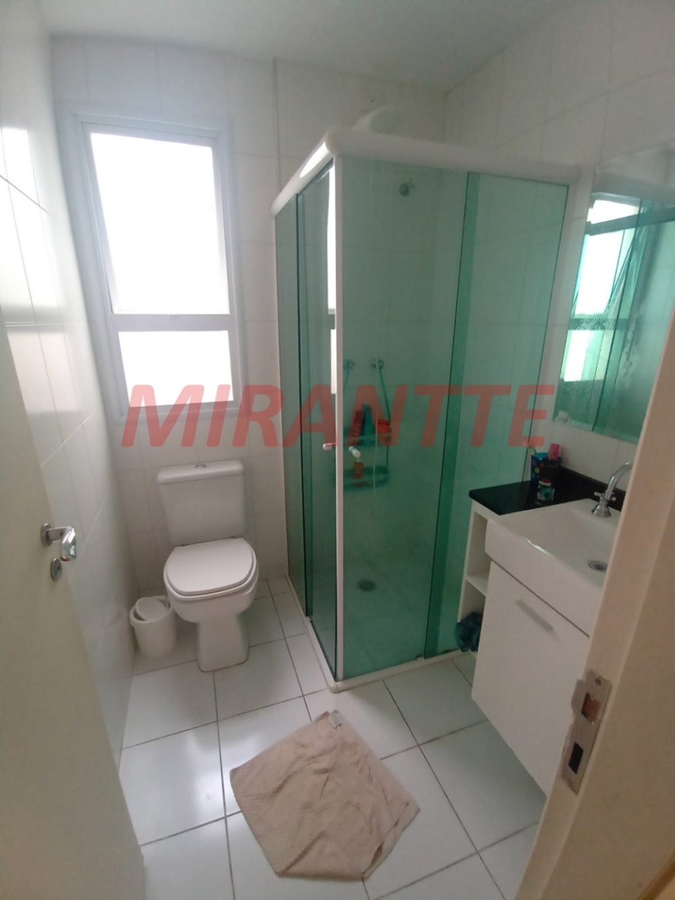 Cond. fechado de 300m² com 4 quartos em Tremembe