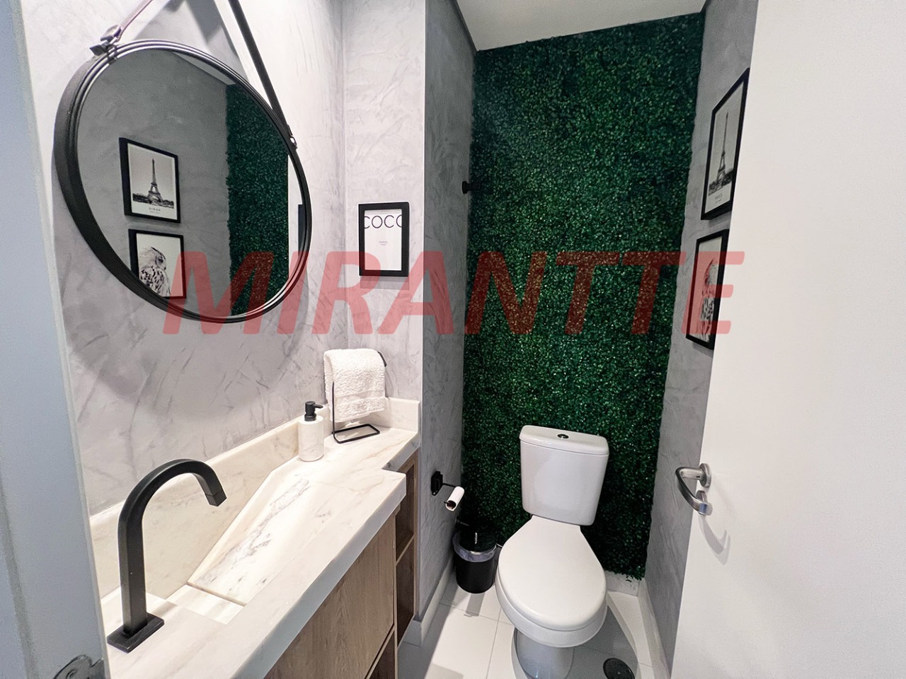 Apartamento de 69m² com 2 quartos em Santa Teresinha