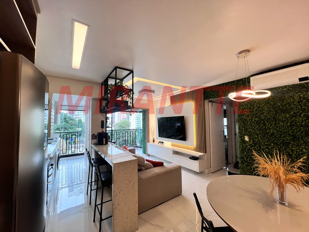 Apartamento de 69m² com 2 quartos em Santa Teresinha
