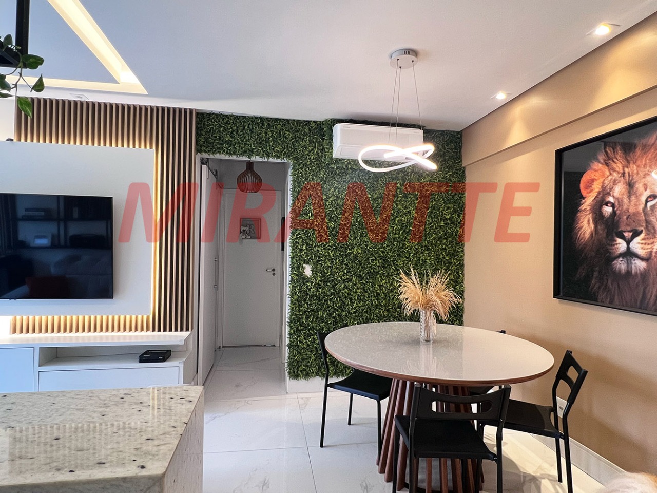 Apartamento de 69m² com 2 quartos em Santa Teresinha