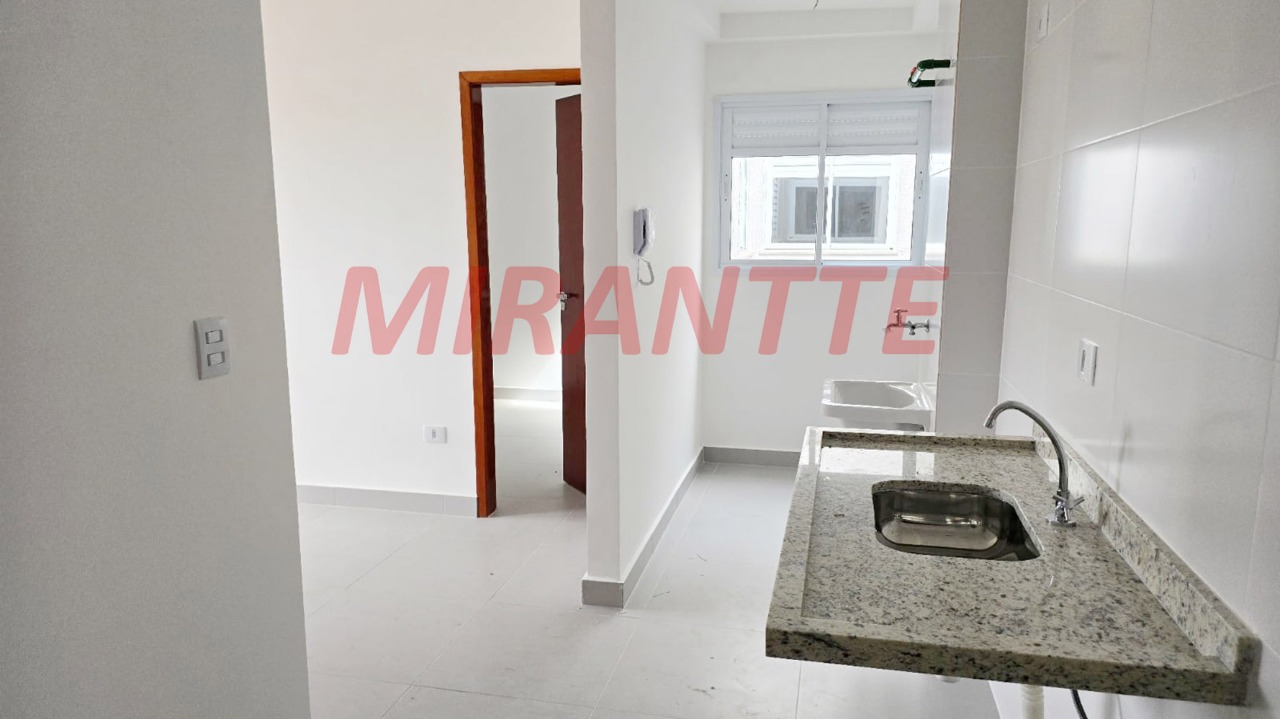 Apartamento de 40.4m² com 2 quartos em Vila Mazzei