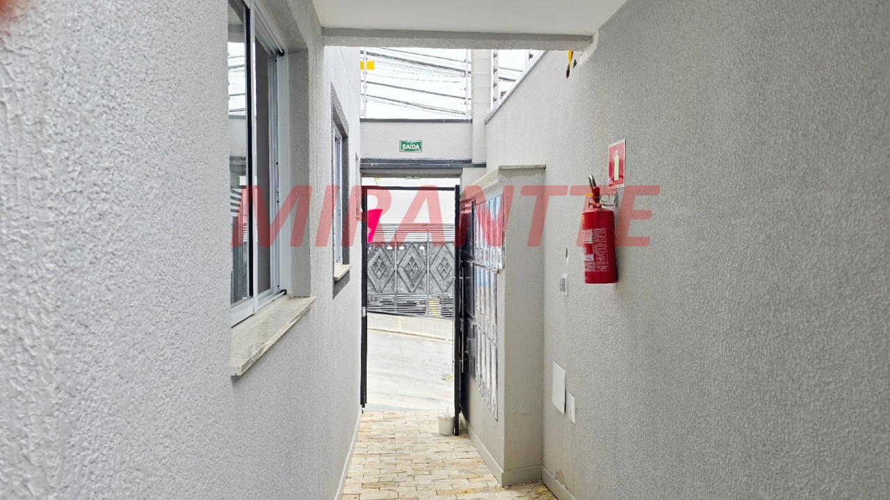 Apartamento de 40.4m² com 2 quartos em Vila Mazzei