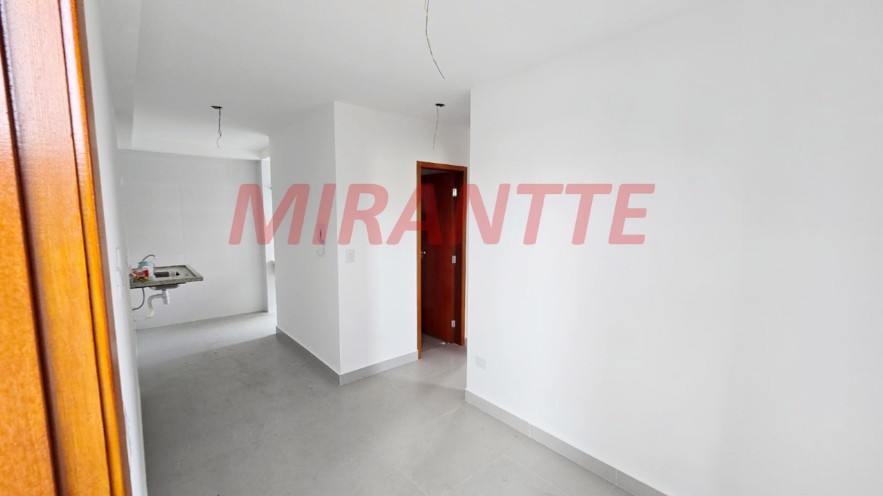 Apartamento de 40.4m² com 2 quartos em Vila Mazzei