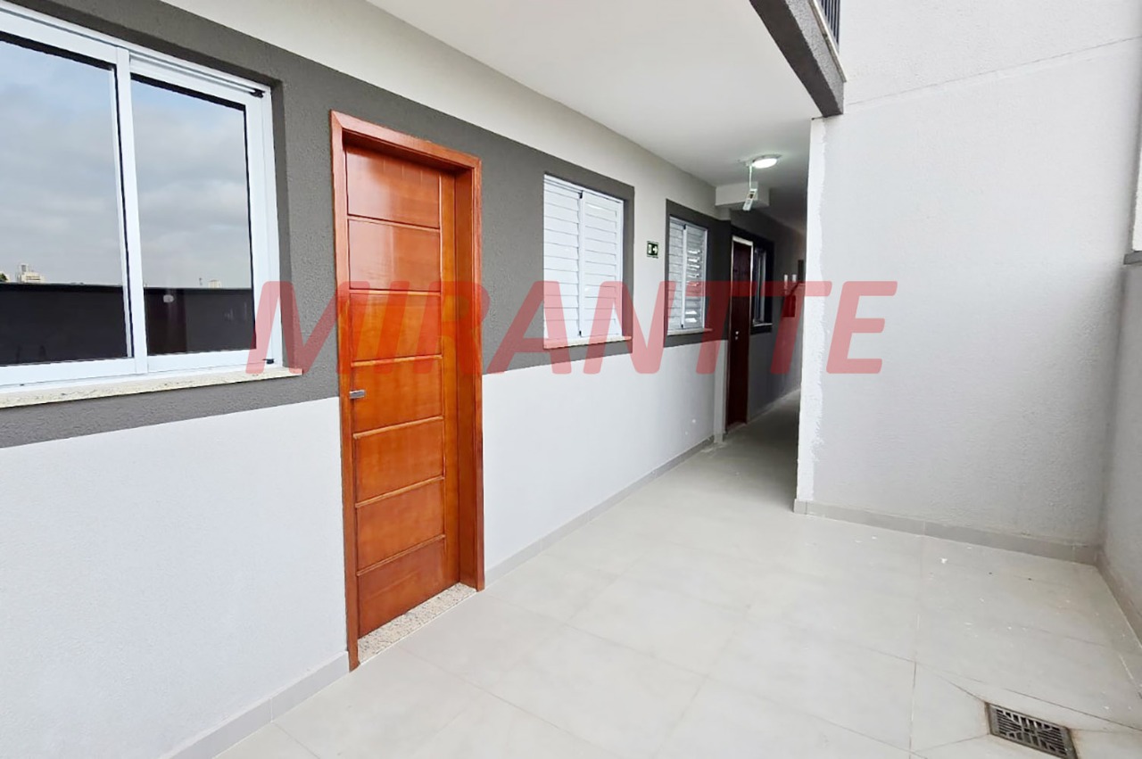 Apartamento de 40.4m² com 2 quartos em Vila Mazzei