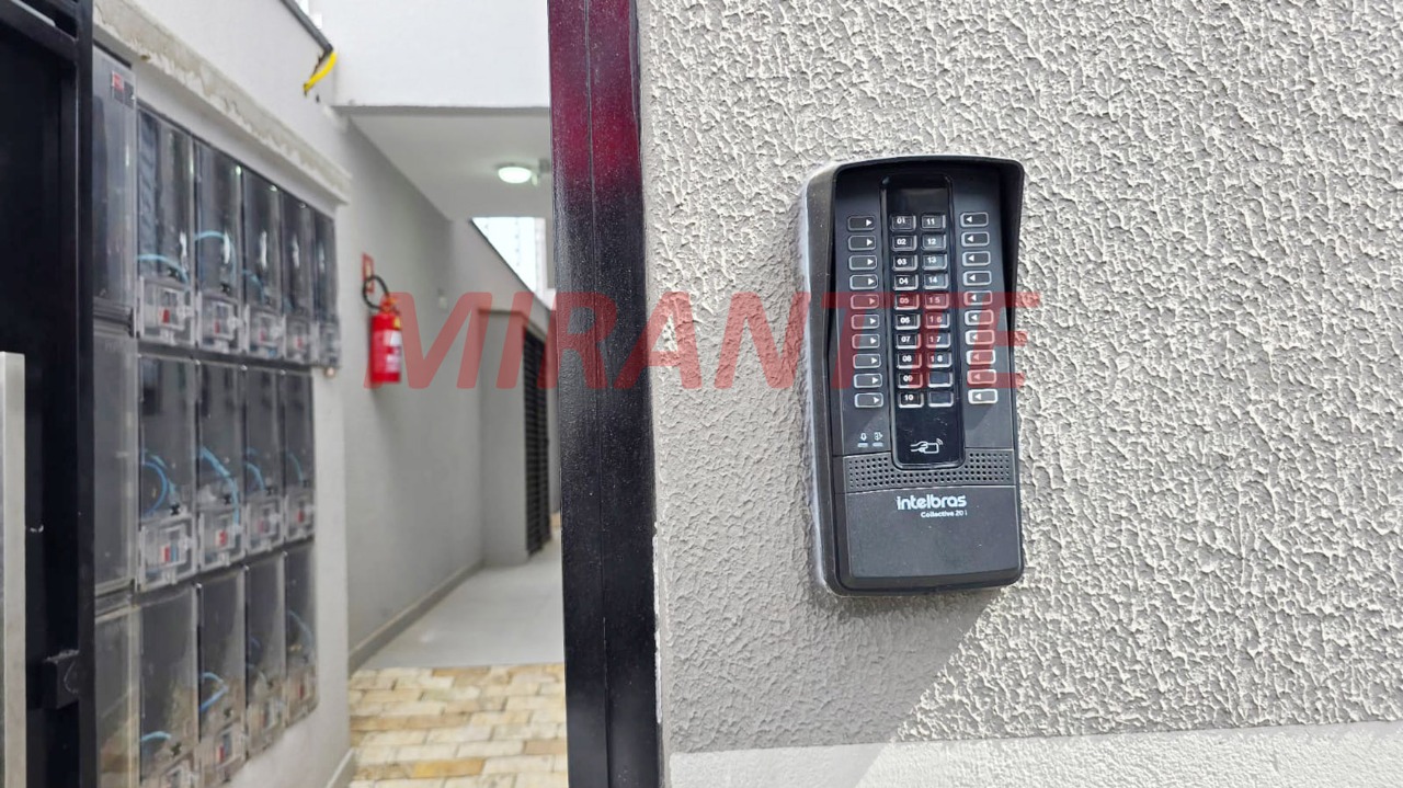 Apartamento de 40.4m² com 2 quartos em Vila Mazzei