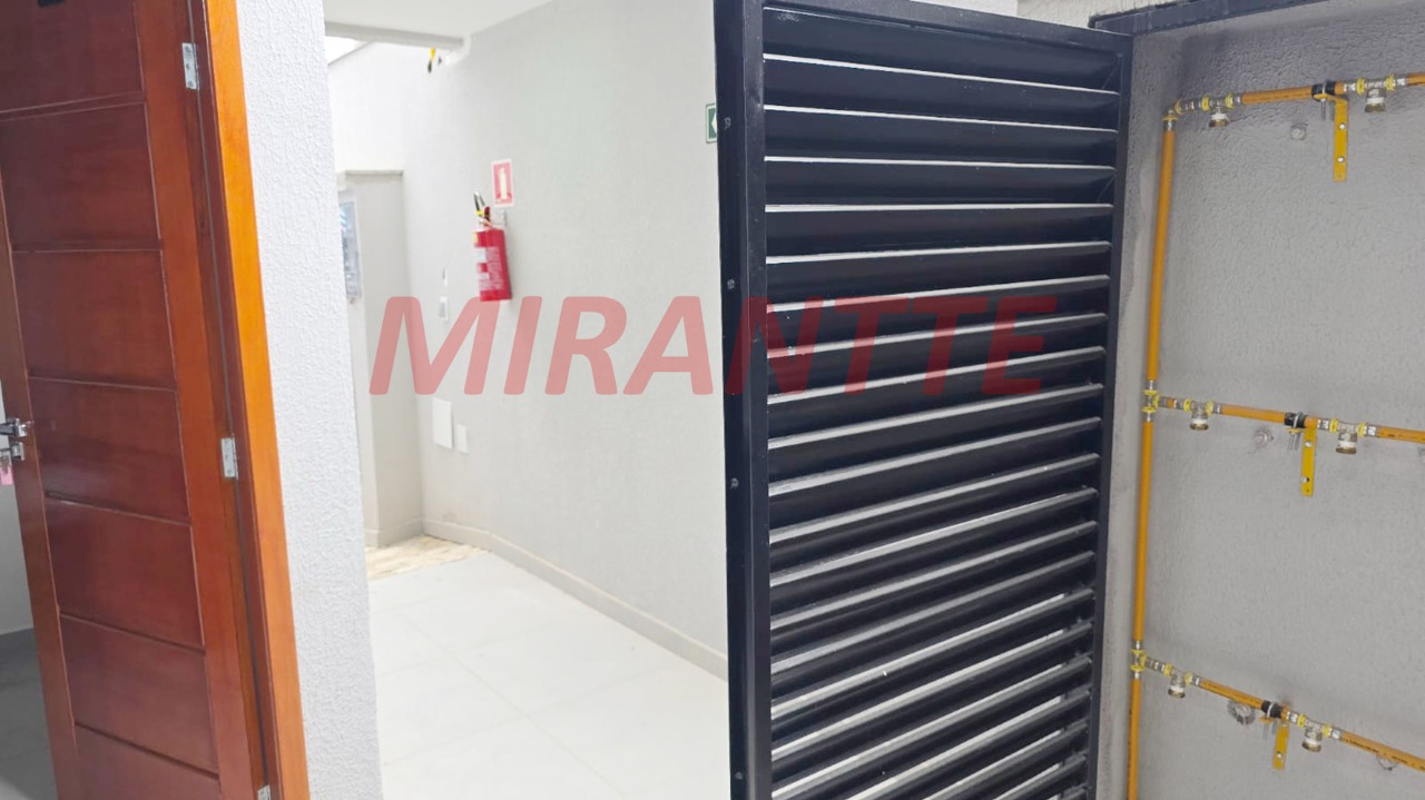 Apartamento de 40.4m² com 2 quartos em Vila Mazzei