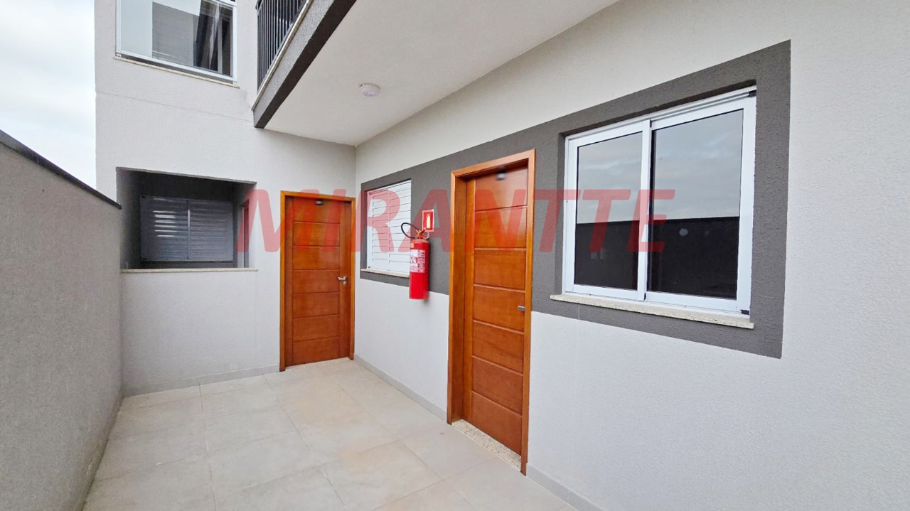 Apartamento de 40.4m² com 2 quartos em Vila Mazzei