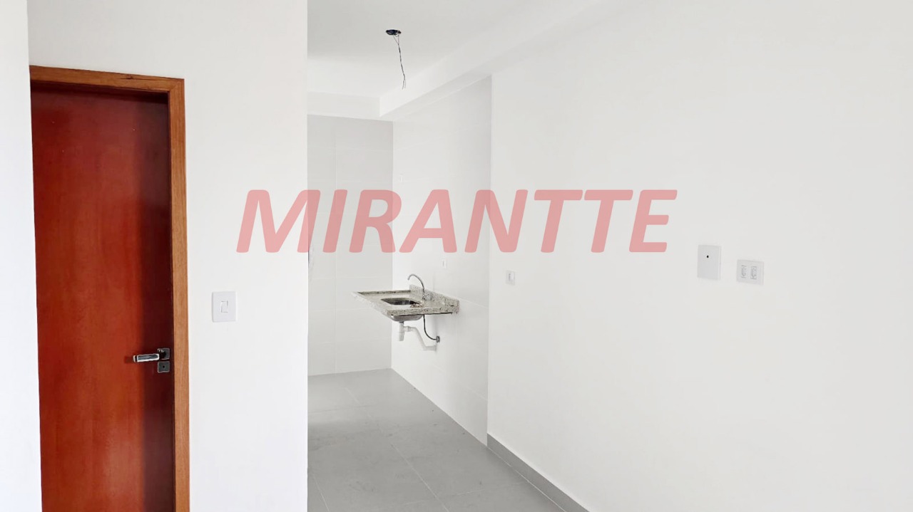Apartamento de 40.4m² com 2 quartos em Vila Mazzei