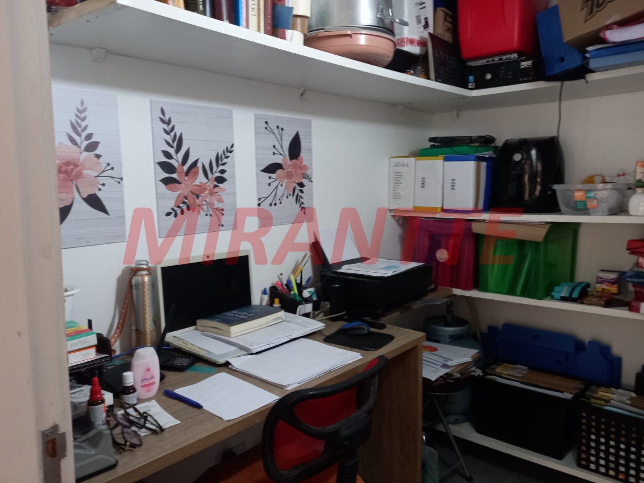 Sobrado de 300m² com 3 quartos em Santa Terezinha