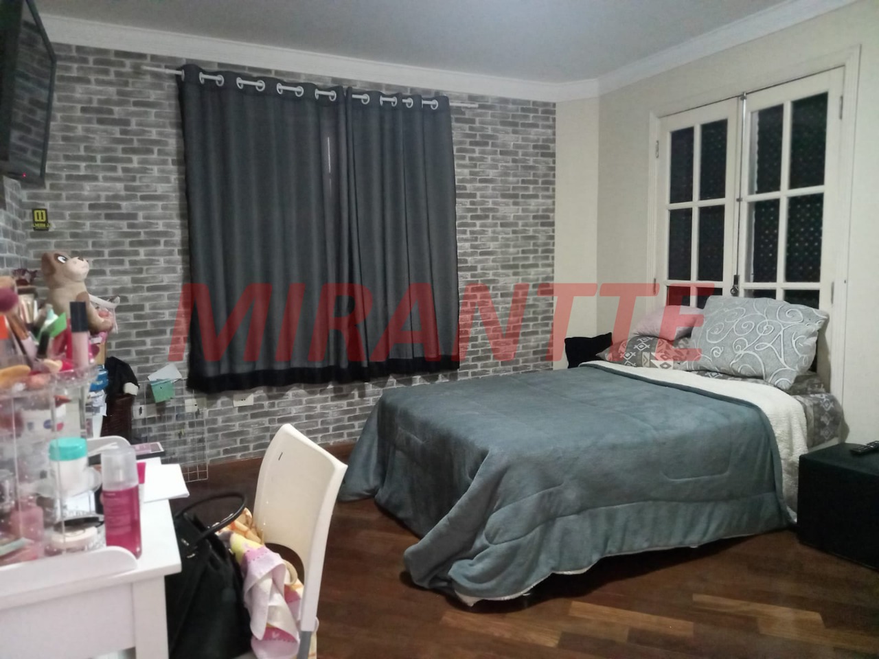Sobrado de 300m² com 3 quartos em Santa Terezinha