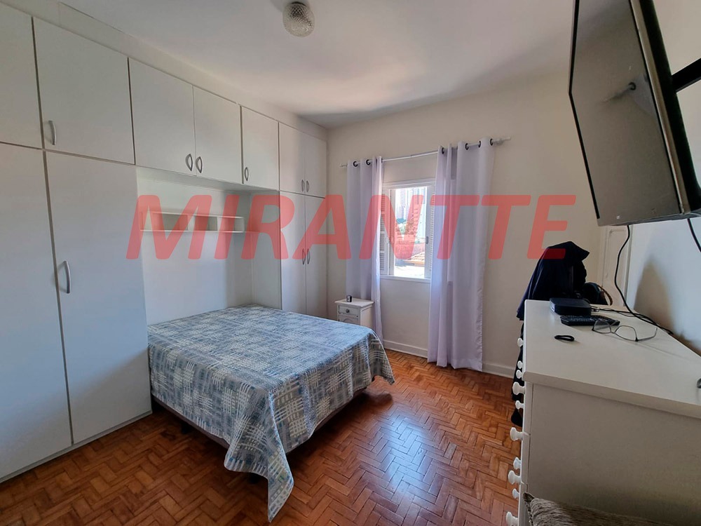 Cond. fechado de 127m² com 3 quartos em Água Fria