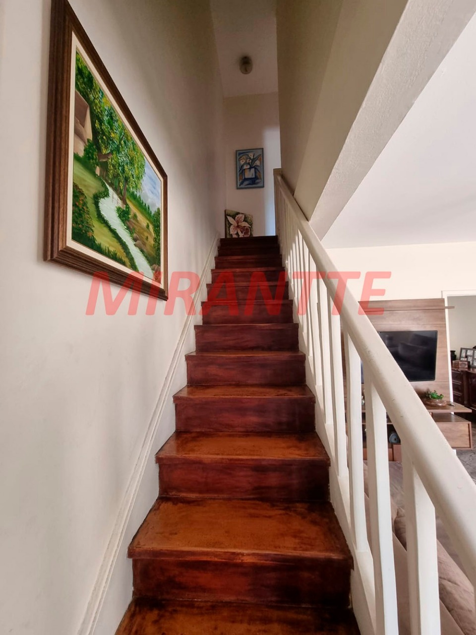 Cond. fechado de 127m² com 3 quartos em Água Fria